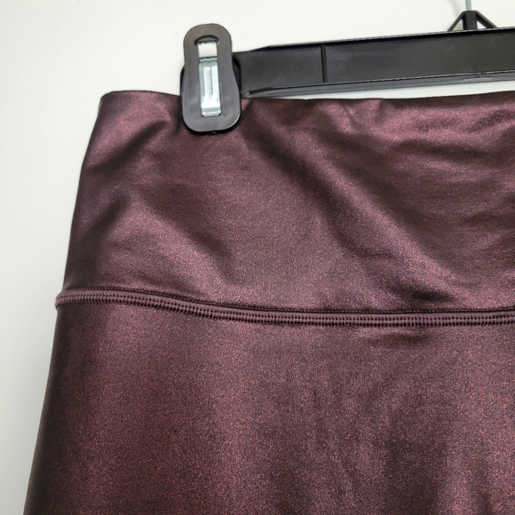 NWOT Athleta Elation Burgundy Ultra High Rise Tight Faux Leather Leggings Size L - Picture 5 of 10